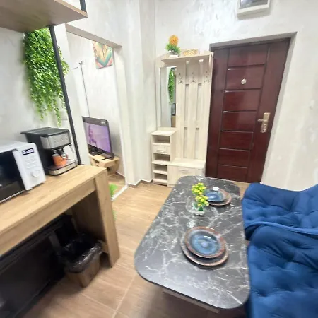 Cozy Corner 41 アパート